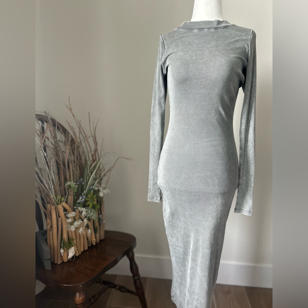 Young Fabulous & Broke Gray Bodycon Mock Neck Dress